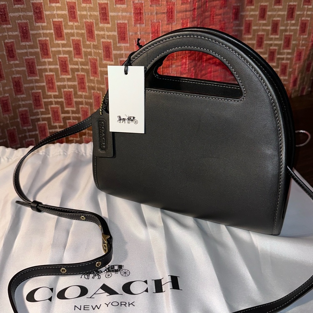 Authentic Coach Zip Dome, Brand New with Tags